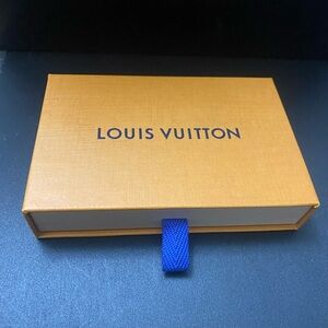 Louis vuitton box & dustbag